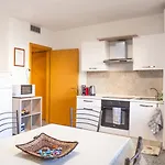 Melannie's Апартаменти *